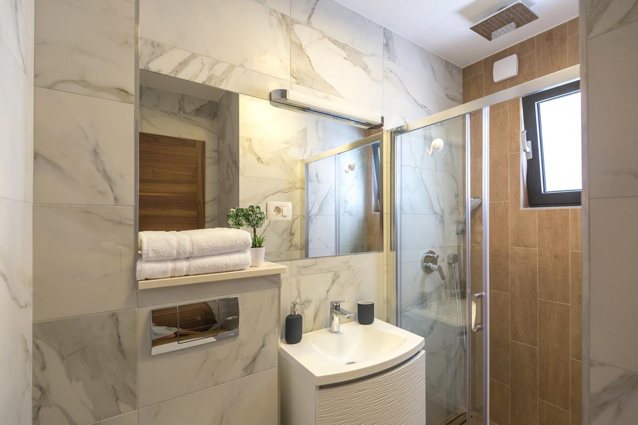 Lux Apartments Petar Baška Voda Kültér fotó
